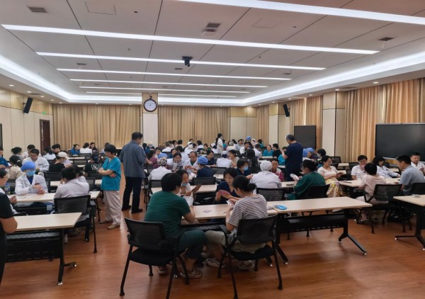 牌桌之上见真章,协作之中显真情——工会午间扑克友谊赛圆满收官